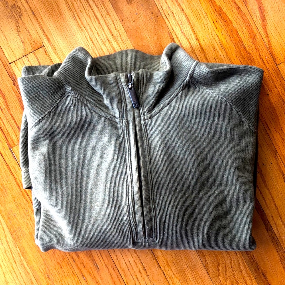Hart Schaffner Marx Quarter Zip - Size Medium